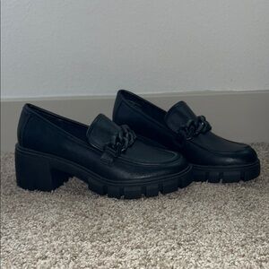 Madden Girl Hoxtonn Black Chunky Loafers